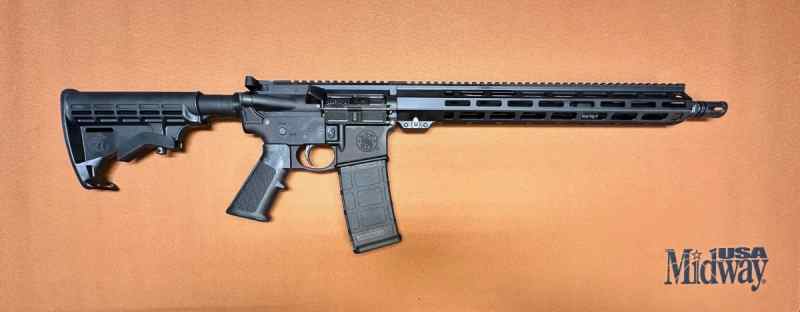 NEW IN BOX - Smith &amp; Wesson M&amp;P 15 Sport III 5.56