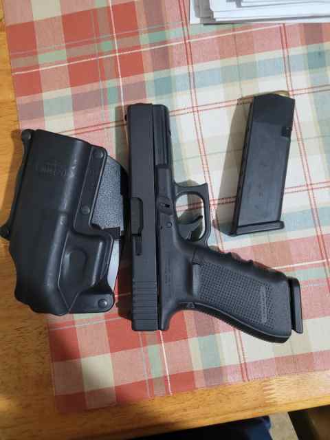 Glock 21 .45 full size