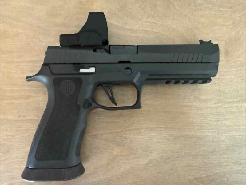 SIG SAUER P320 XFive Legion