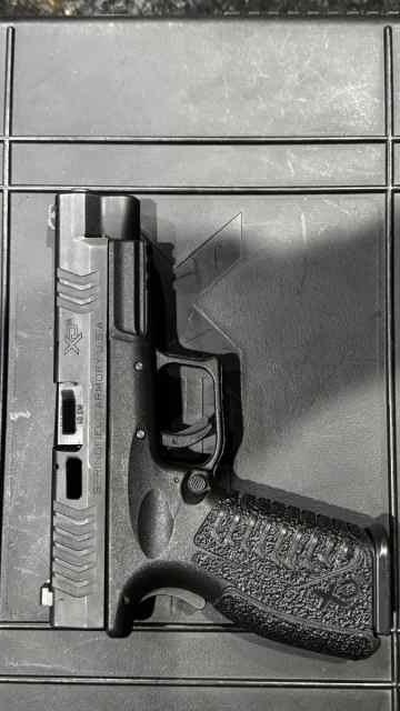 Springfield Armory XDM .40