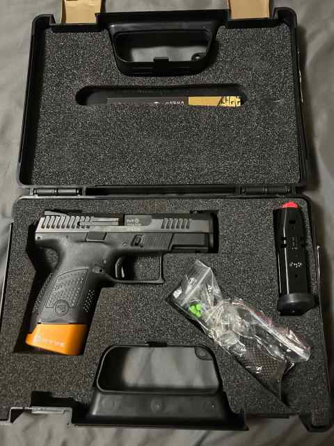 CZ P10S