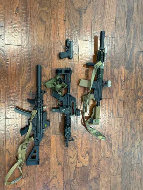 Colt AR 11.5, Colt SMG 9mm, PTR 9mm, Glock 43x mos