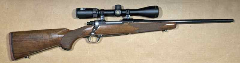 Ruger M77 Hawkeye 243 Winchester Youth / Compact