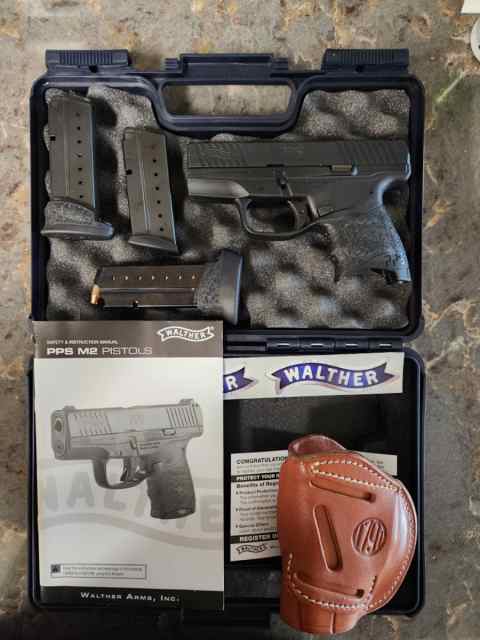 Walther PPS M2 9mm w/3 mags