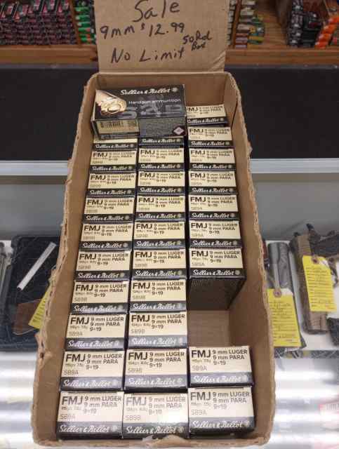 9mm AMMO SELLIER &amp; BELLOT 50rd BOX 