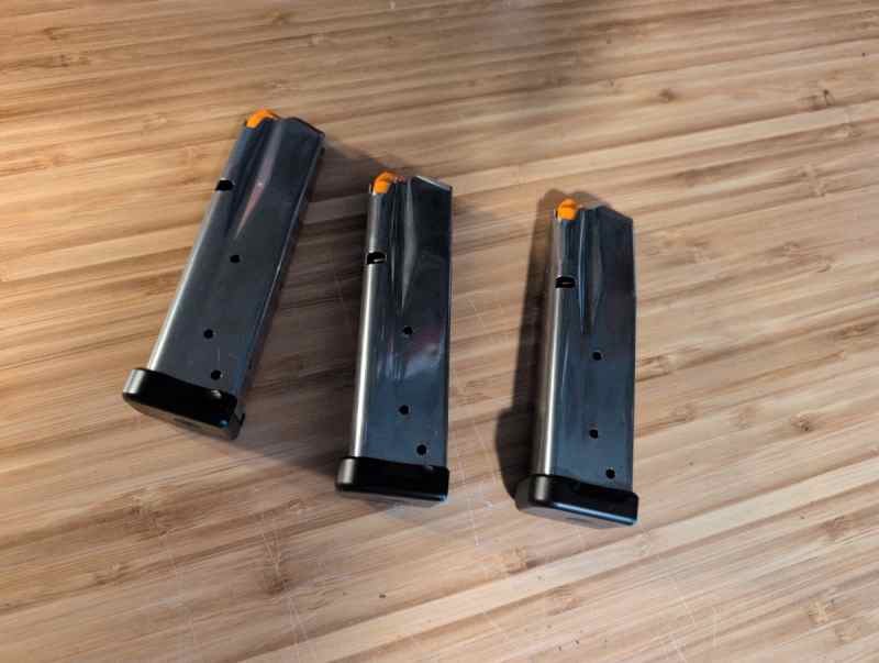 Staccato CS 16 round magazines (set of 3)