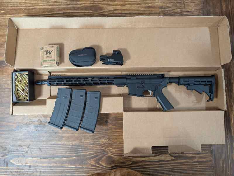 New Anderson AM-15 with optic, ammo, and mags