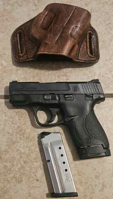 Smith &amp; Wesson M&amp;P 40 Shield 