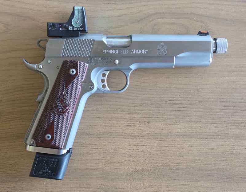 Range Officer 1911 W Nighthawk barrel, RMR