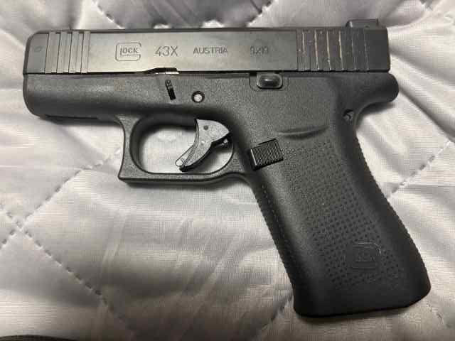 New Glock 43X with night sites