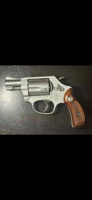 Smith &amp; Wesson 637 Airweight