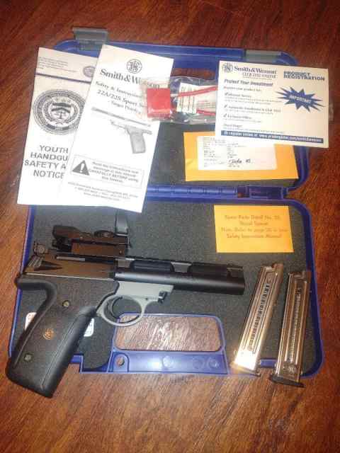 Smith &amp; wesson 22A1 .22 Very Rare Bull Barrel and 