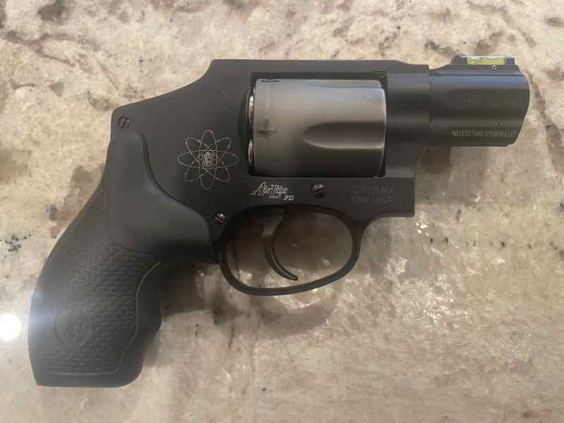 Smith and Wesson 340PD