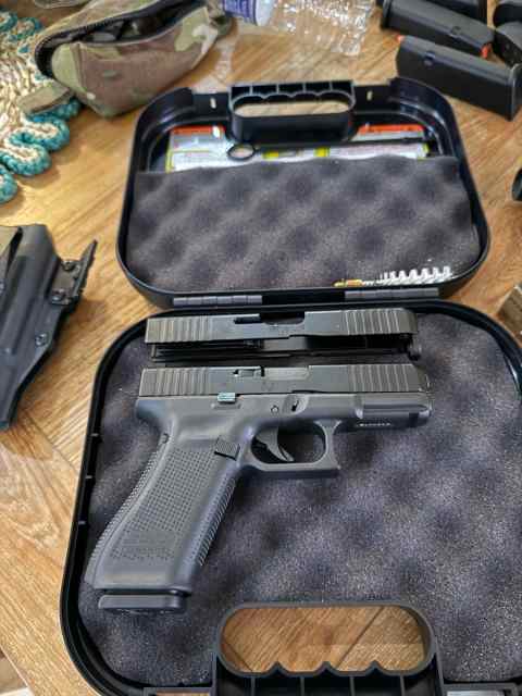 New Glock 45 w/ extra Glock 19 slide