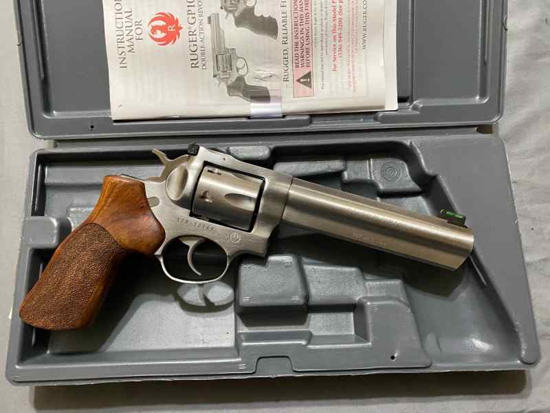 Ruger GP100  -  357 Magnum