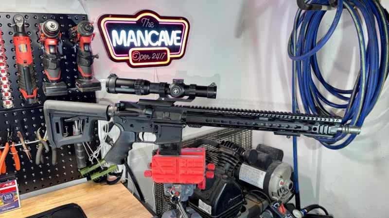 16" 5.56 Ar-15 W/scope