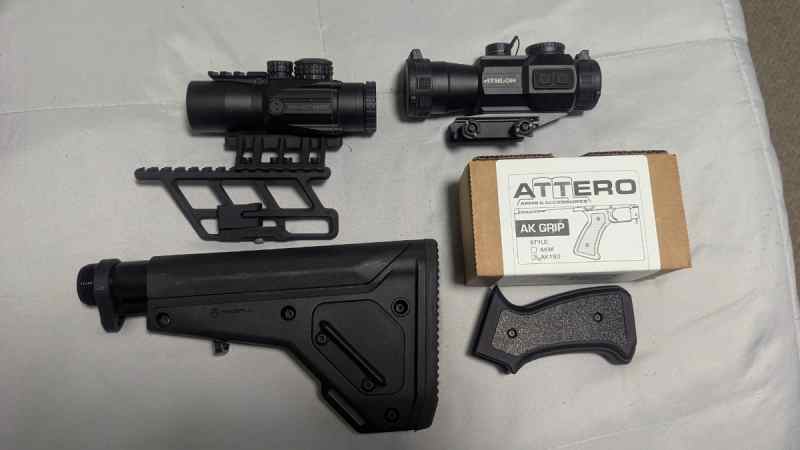 Prisms scopes, Magpul UBR, attero grip 