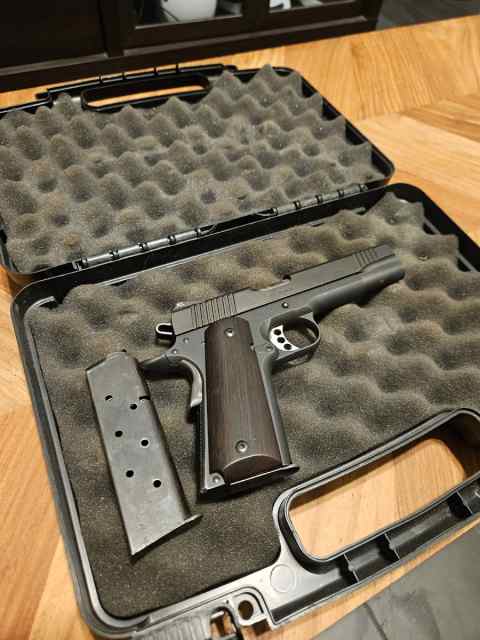 Kimber 1911 custom II .45 ACP