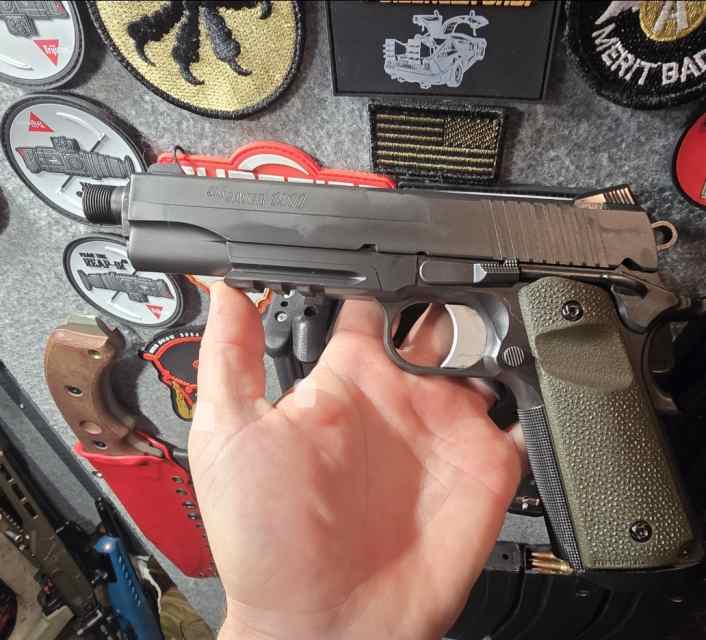 Sig 1911 threaded