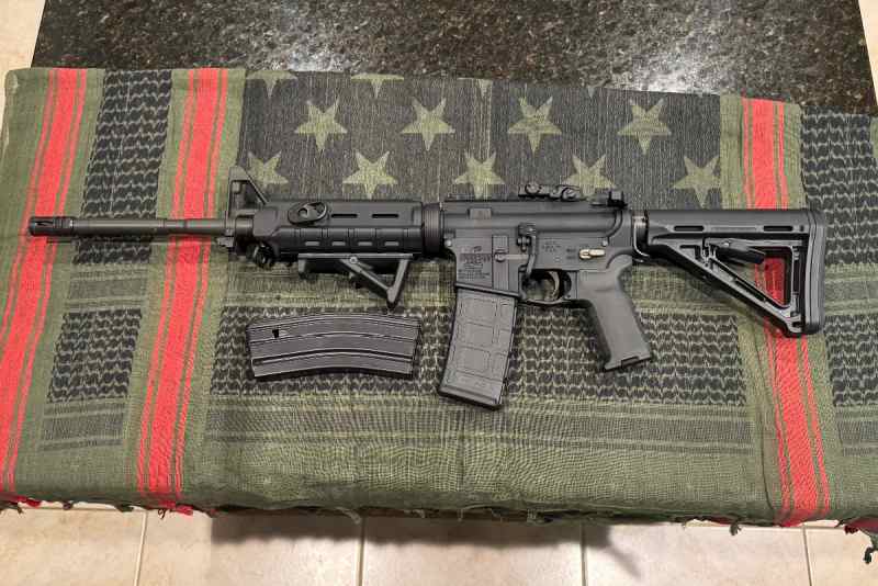 Bushmaster AR-15 5.56/.223