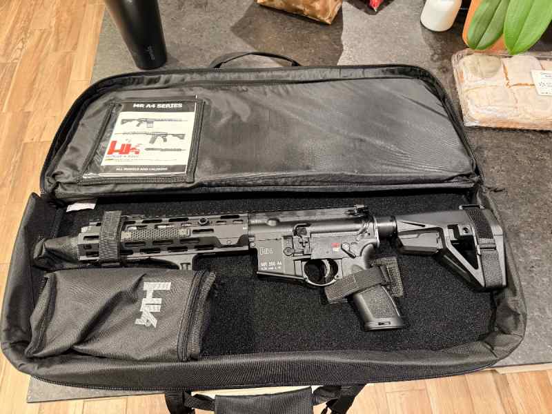 HK MR556A4