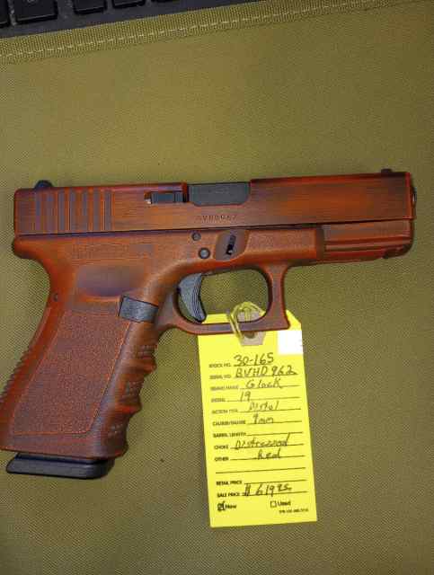 GLOCK 19 9mm &quot;DISTRESSED RED&quot; 2xMAGS &quot;NIB&quot;