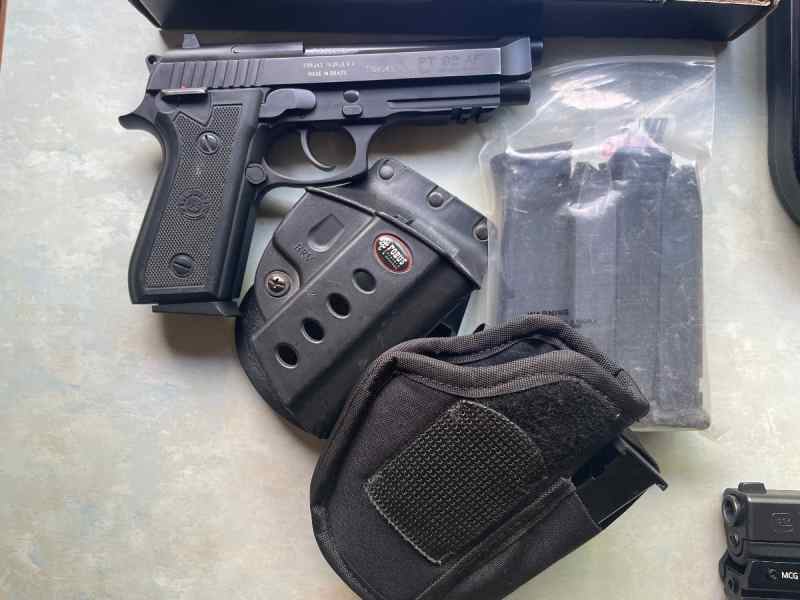 Taurus PT92 (x2)