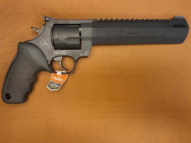 NEW IN BOX-Taurus Raging Hunter-454  Casull-8.375&quot;