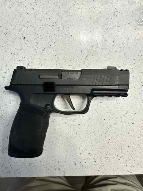 Sig Xmacro 9mm w/ holster