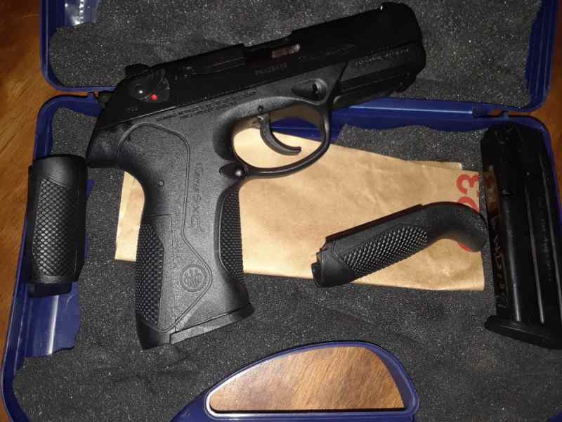 BERETTA PX4 9mm 001.jpg