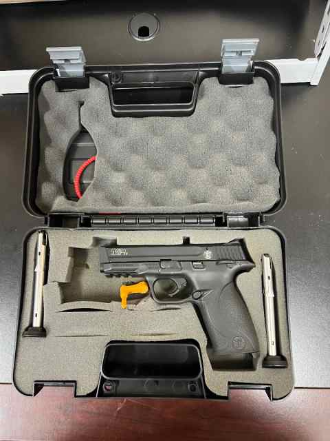 Smith and Wesson M&amp;P 22 Pistol