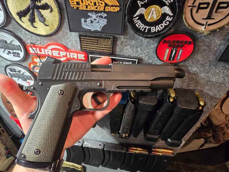 Sig 1911 threaded 