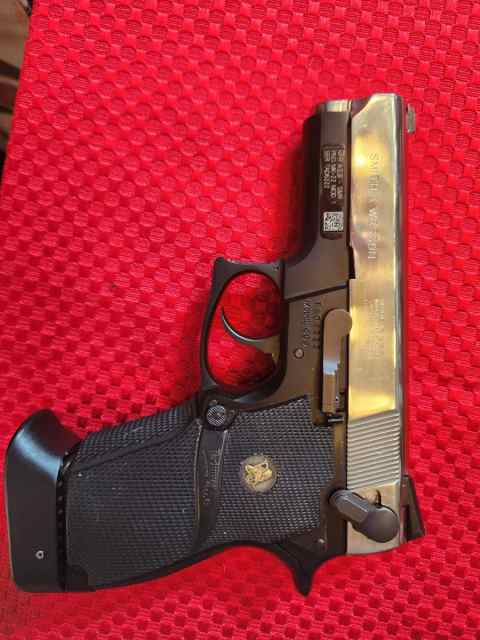 Smith &amp; Wesson MK22 Mod 1 Compact 9mm