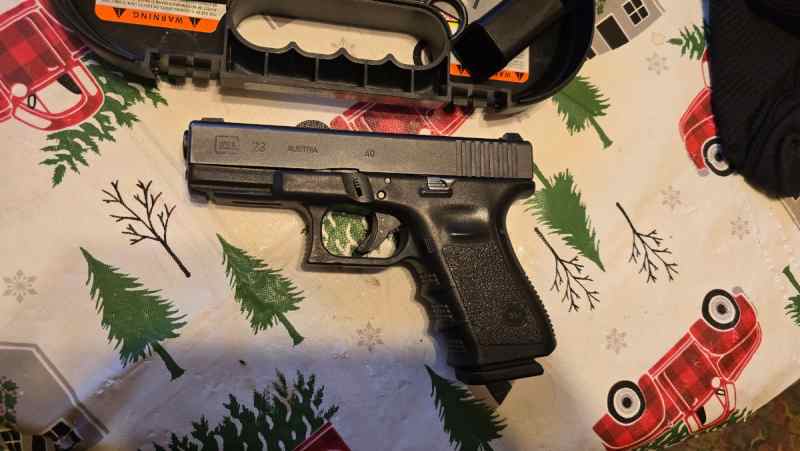 Glock 23 in .40 SW