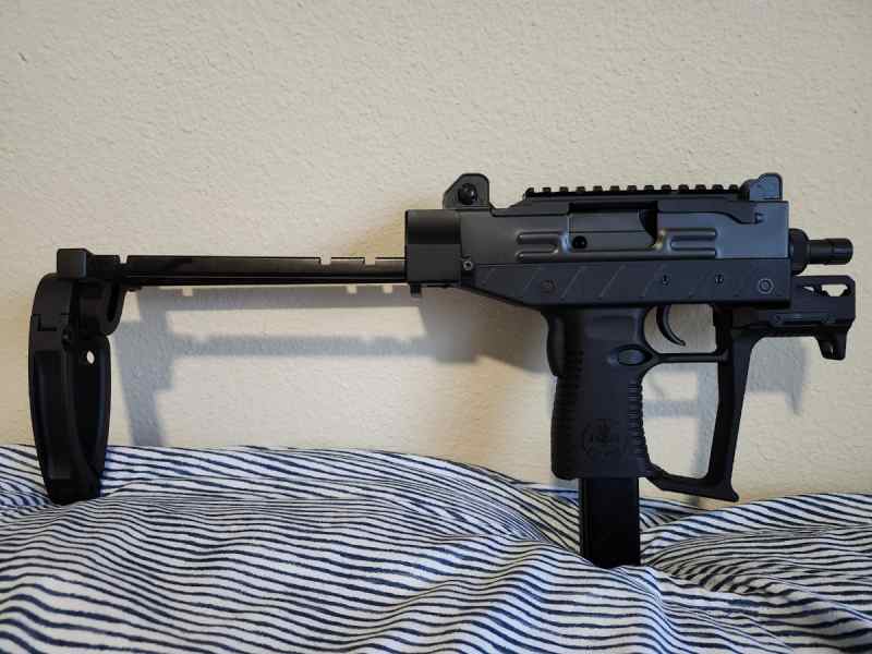 IWI Uzi Pro (Threaded Barrel, PDW brace)