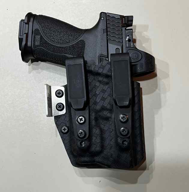 QVO Tactical S&amp;W M&amp;P 2.0 &quot;Discreet&quot; IWB Holster