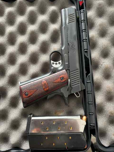 New Kimber Custom ll 1911 .45 