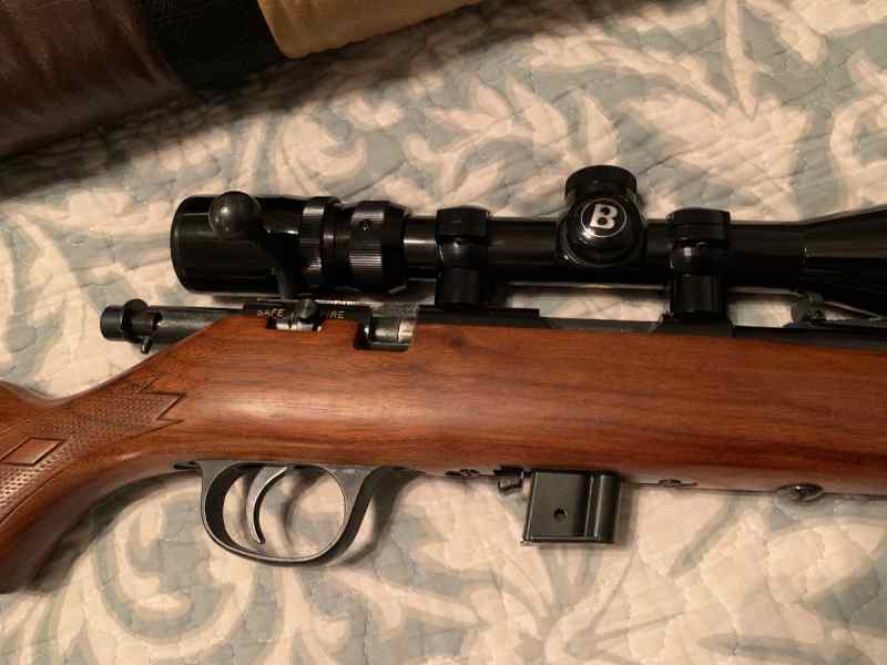 NICE Marlin 880 in .22lr with SCOPE &amp;7-rd magazine