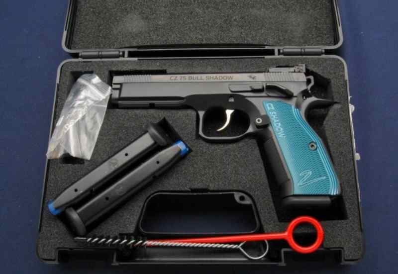 Mint in the box CZ Custom Bull Shadow 2