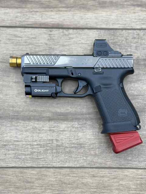 *USED* Custom Glock 19 Gen 5