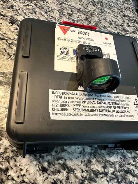 Trijicon SRO 5.0 moa BNIB