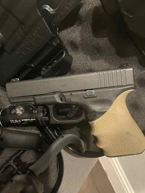 Glock 19