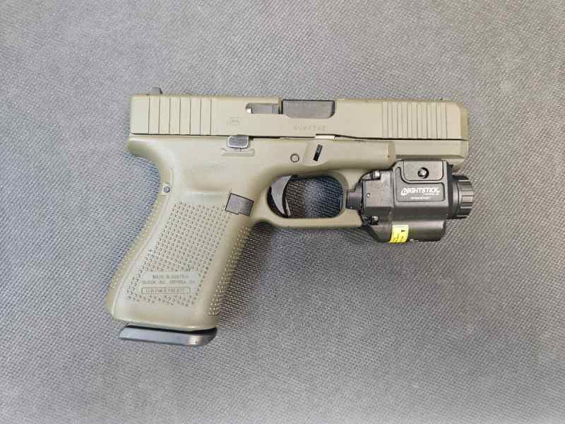 Glock 19 Gen5 OD Green w Ligh Laser Combo