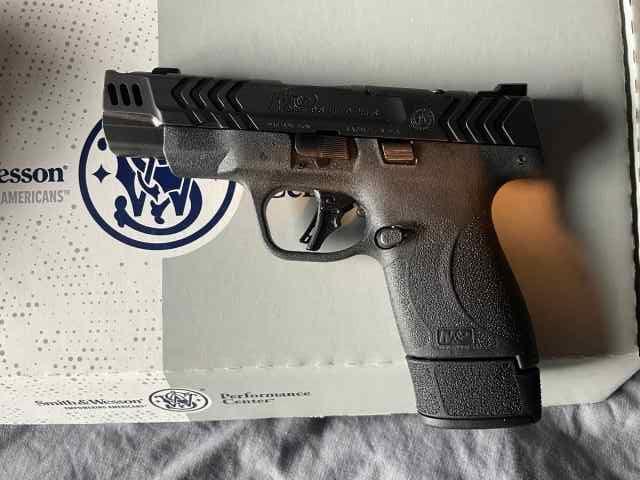 Smith and Wesson shield performance center carry c