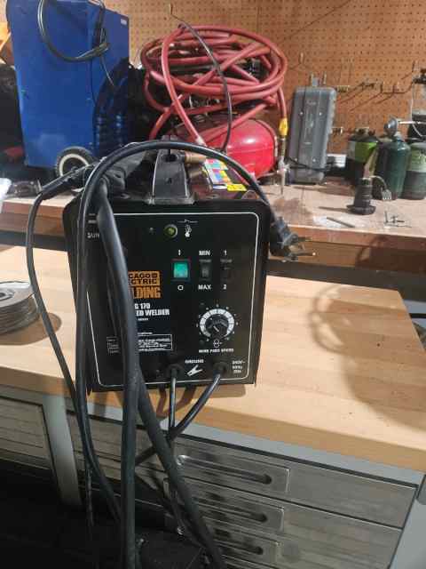 NEW NEVER USED hicago Electric Mig 170 Amp Welder 