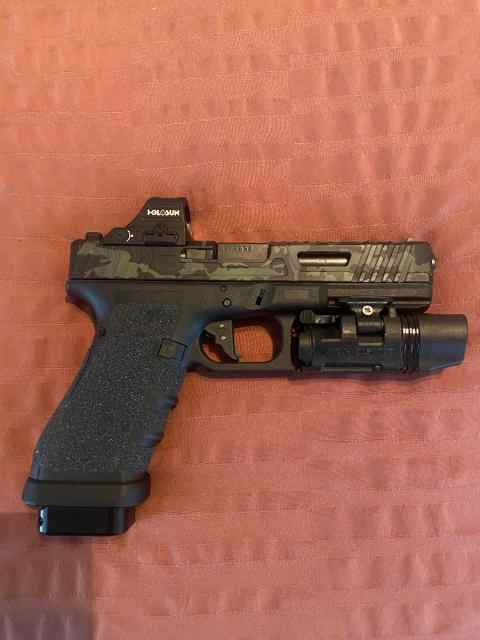 Glock 17 Gen. 4 w/extras WTT WTS