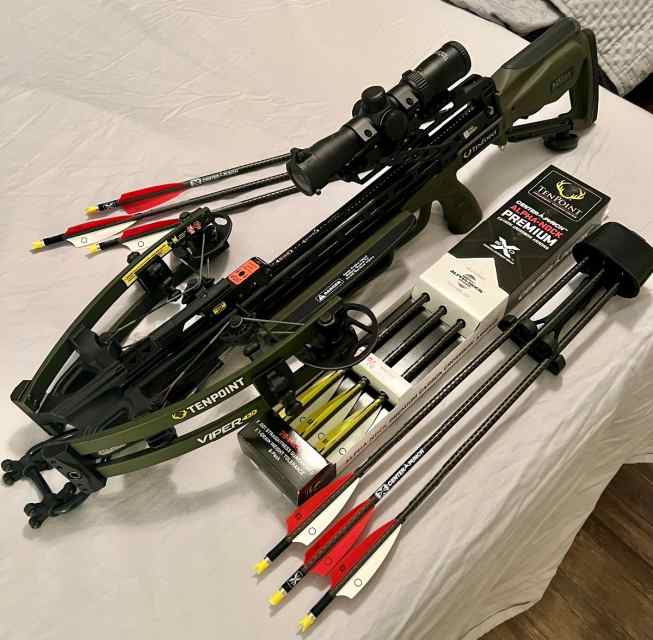 Tenpoint Viper 430 Crossbow with Accuslide 