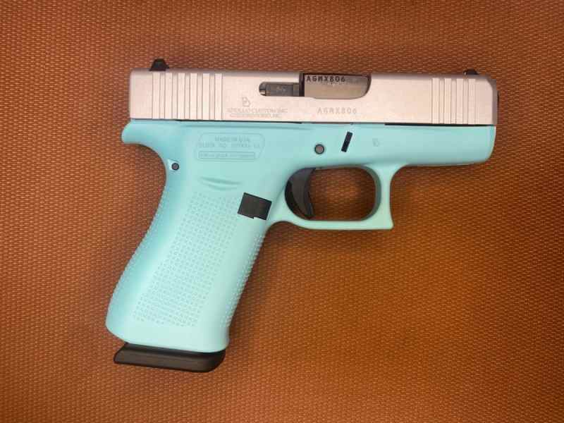 NEW IN BOX - Glock G43X - 9mm - 3.4&quot; (SS Blue)