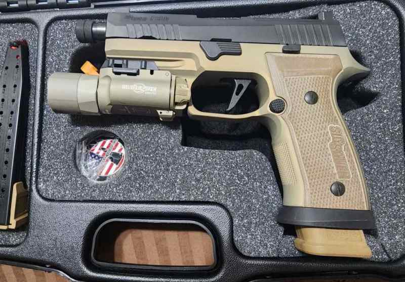Sig Sauer P320 AXG Combat FDE/Black 9mm