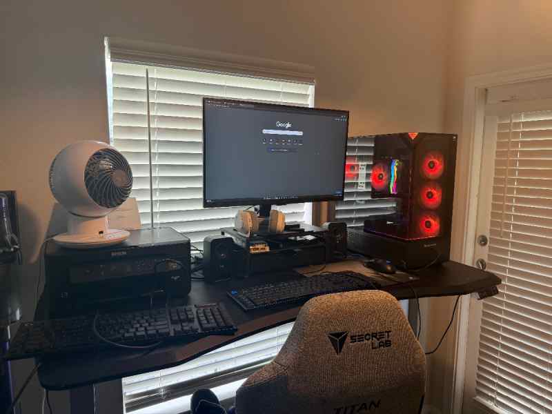 Gaming pc and desk